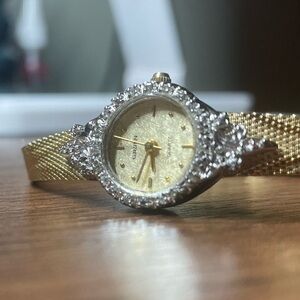 Vintage Gruen Women’s Watch in Amazing Condition